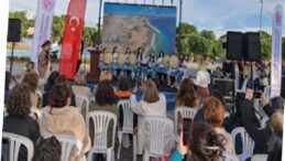 İzmir’den dünyaya, dünyadan İzmir’e: Buradayım, düzgünüm