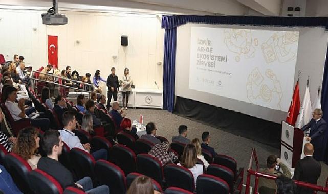 “İzmir’i teknolojiyi ihraç eden bir kente dönüştürmek için çalışıyoruz”