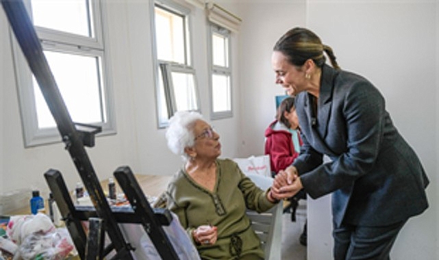 İzmirli liderlerin eşleri Bayraklı’da buluştu