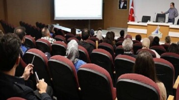 Kartepe Belediyesi’nde Kurum İçi Eğitimler Devam Ediyor