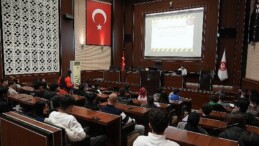 Keçiören Belediyesi’nde staj yapan öğrencilere oryantasyon eğitimi verildi