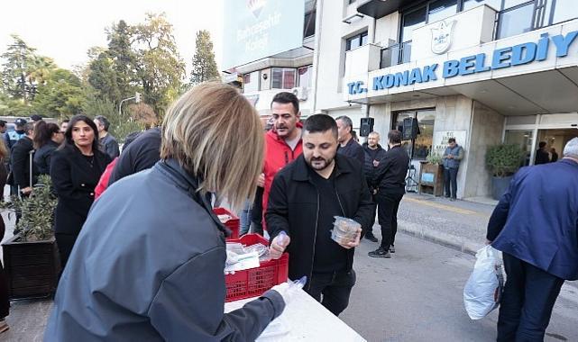 Konak’ta Atatürk sonsuz hasret ve hürmetle anıldı