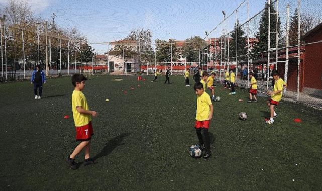 Lider Altay: “28 İlçemizde Kış Spor Okulumuza Katılan 13 Bin Öğrencimize Muvaffakiyetler Diliyorum”