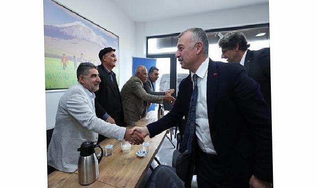 Lider Büyükakın, Ağrılılarla bir ortaya geldi