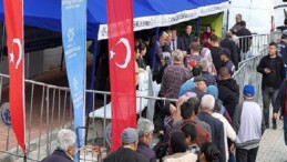 Lider Çerçioğlu’nun öncülüğünde Cet tohumlarından üretilen fideler Aydınlılara ulaştırılıyor