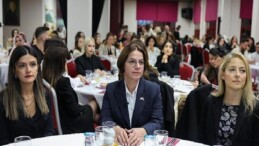 Lider Köymen Öğretmenlerle Bir Ortaya Geldi