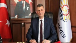 Lider Sezer, “24 Kasım Öğretmenler Günü Kutlu Olsun”