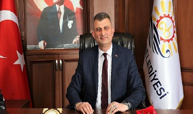 Lider Sezer, “24 Kasım Öğretmenler Günü Kutlu Olsun”