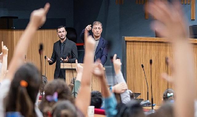 Lider Tugay “Söz çocukta” dedi