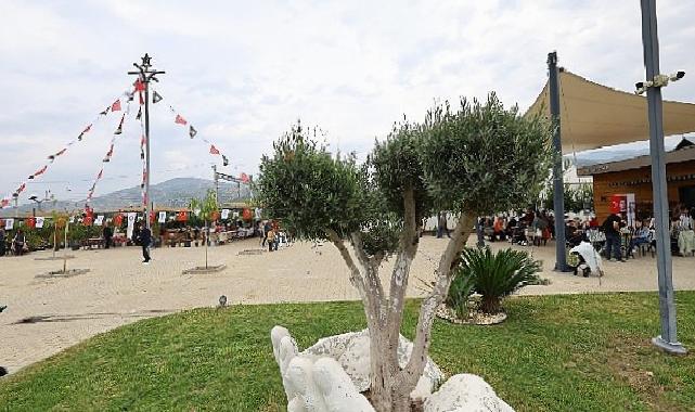 Muharrir Yekta Kopan Efes Tarlası Hayat Köyü’nde okurlarıyla buluşuyor