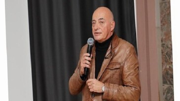 Özgültekin; “Ayvalık, Ege’nin birinci “Karbon Nötr” turizm destinasyonu olabilir.”