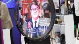 Turgut Özal hologram yoluyla Bilişim Fuarı’nda