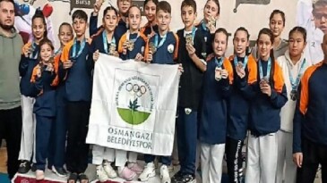 Türkiye Yıldızlar Ligi’nde Madalyalar Osmangazi’ye Yağdı