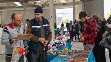 Türkiye’ye örnek Pazar 24.kez kapılarını vatandaşlara açtı