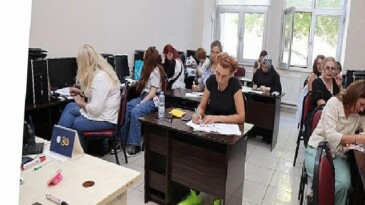 Yabancı lisan KO-MEK’le öğreniliyor