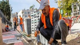 Yenişehir’de yol ve kaldırımlar yenileniyor