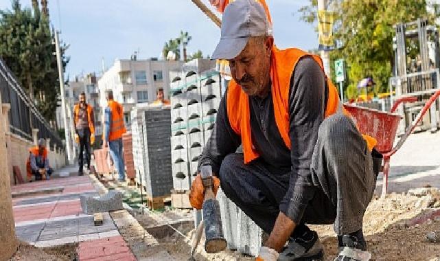 Yenişehir’de yol ve kaldırımlar yenileniyor