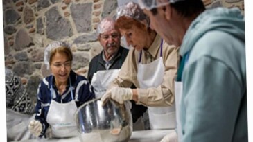 3. Yaş Üniversitesi ile sağlıklı yaş alıyorlar