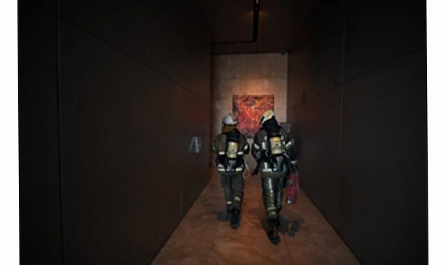 47 katlı binada nefes kesen tatbikat