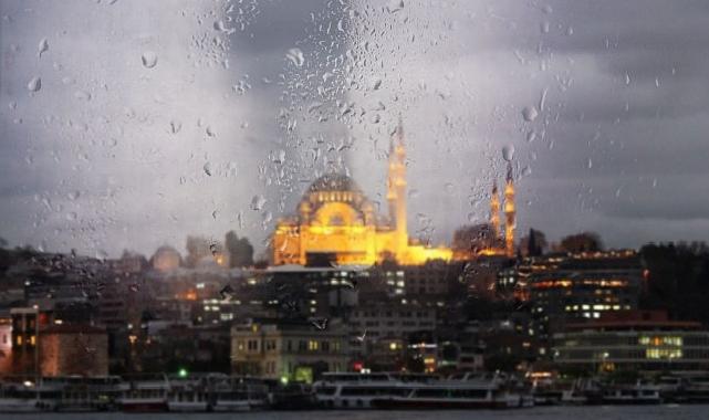 AKOM: İstanbul Yılbaşına Soğuk ve Yağışlı Havayla Giriyor