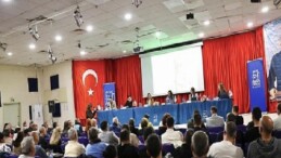 Alaçatı Kentsel Tasarım Rehberi esnafla paylaşıldı: “Alaçatı kimliğine sahip çıkıyor”