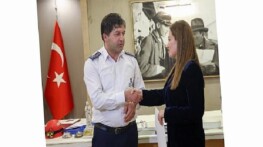 Antalya’da belediye sürücüsünden örnek davranış