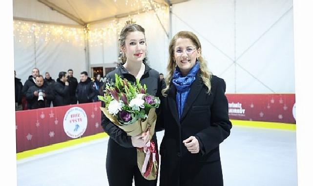 Bakırköy’de açılan Buz Pisti’ne büyük ilgi