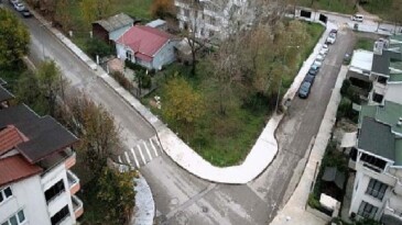 Başiskele kıyıda 1. etap yaya kaldırımları tamam