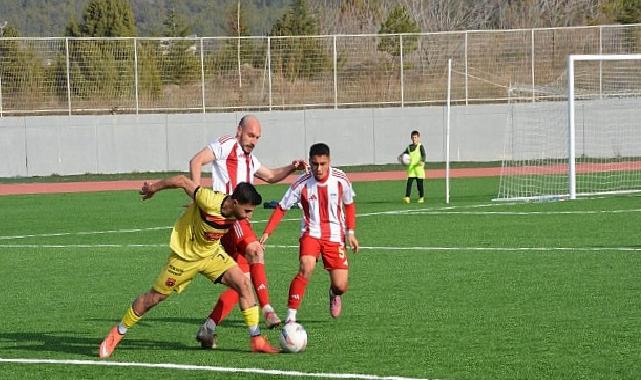 Belediyespor Yine Liderliğe Yükseldi