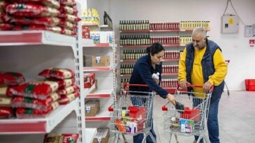 Bornova Belediyesi’nden Yeni Yıl ikramı