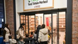 Bornova’da minik eller toprağa dokunuş