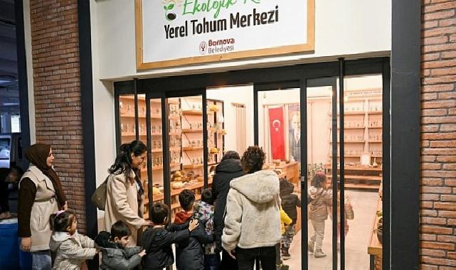 Bornova’da minik eller toprağa dokunuş