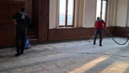 Büyükşehir’den Şekerpınar’daki mescide ayrıntılı paklık