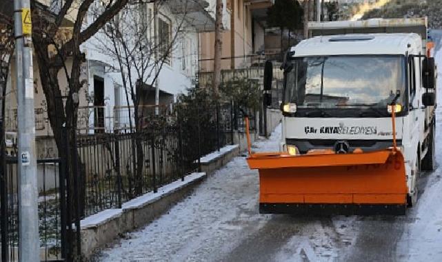 Çankaya Belediyesi’nden Buzlanmaya Karşı Ağır Çalışma