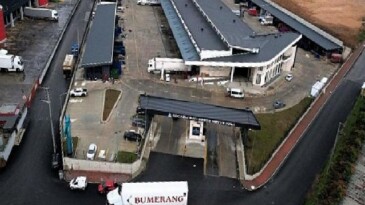 Çayırova’da hal binasına ulaşım güçlendi