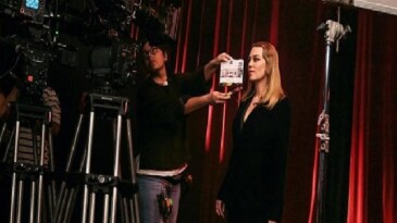 Demet Evgâr’dan Vodafone Kırmızı Işık Uygulamasıyla Şiddete Dur Daveti