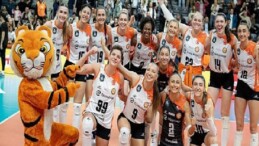 Derbide 3 puan Eczacıbaşı Dynavit’in!