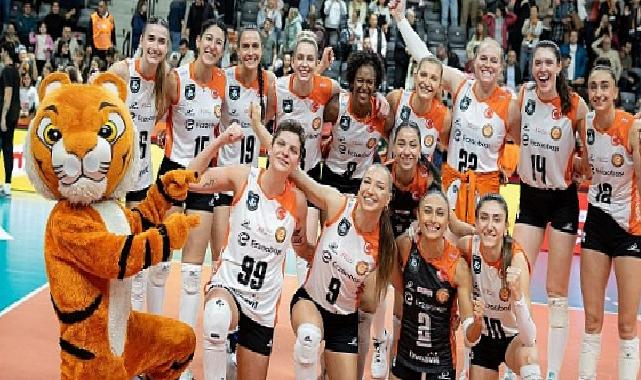 Derbide 3 puan Eczacıbaşı Dynavit’in!