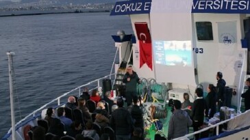 DEÜ Bilim Kafe Sohbetleri’nin 4’üncü Buluşması Koca Piri Reis Gemisi’nde Gerçekleşti