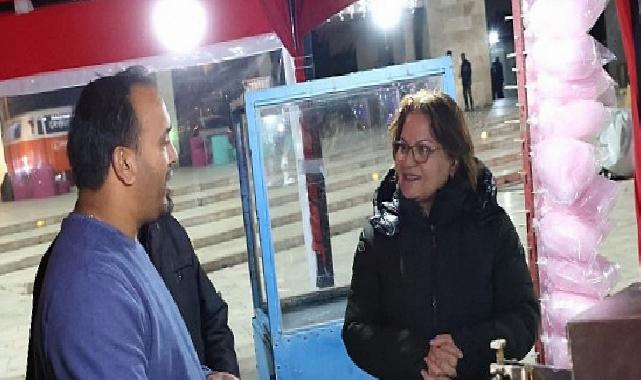 Didim Cumhuriyet Kent Meydanı’nda Yılbaşı Coşkusu Her Akşam Devam Ediyor