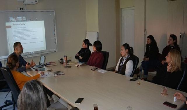 Ege Üniversitesinde “Ergenlikte Unsur Kullanımı” Semineri