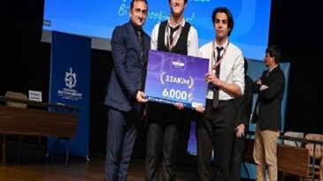 Genç münazırlar, “Bi’ Diyeceğim Var” dedi