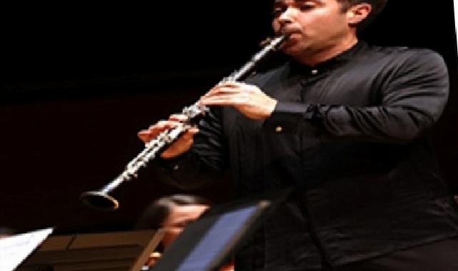 İzmir Oda Orkestrası dünyaca ünlü klarnetçi Barragán ile sahne aldı