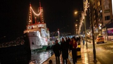 İzmir yeni yıla inançla giriyor