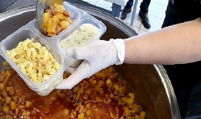 İznik Belediyesi’nden 365 Gün Sıcak Yemek Dayanağı
