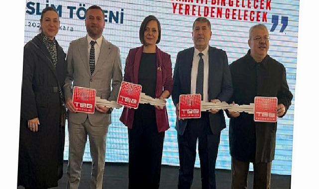 Karabağlar Belediyesi’ne Yeni İş Makinesi Takviyesi