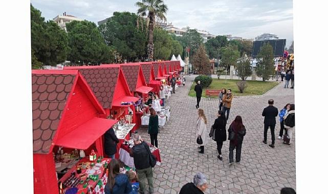Karşıyaka Yeni Yıl Şenliği coşkuyla devam ediyor