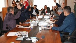 Kemer Belediyesi’nde yılın son meclisi yapıldı