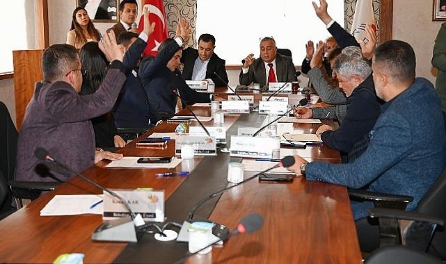 Kemer Belediyesi’nde yılın son meclisi yapıldı