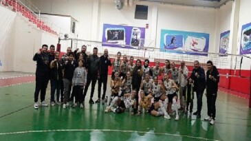 Kızlarımızdan gurur veren galibiyet